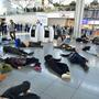Klimaaktivisten der Letzten Generation wollen am Samstag mehrere Flughäfen in Europa lahmlegen (Symbolbild)