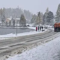 Auf der Turrach ist Winter und der Schneepflug im Einsatz