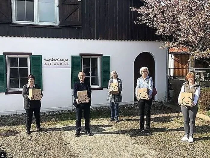 Ehrenamtliche leisten einen wichtigen Beitrag zur Betreuung der Menschen im Hospiz