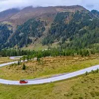 Wird als Teil des Alpe-Adria-Roadtrips empfohlen: die Nockalmstraße