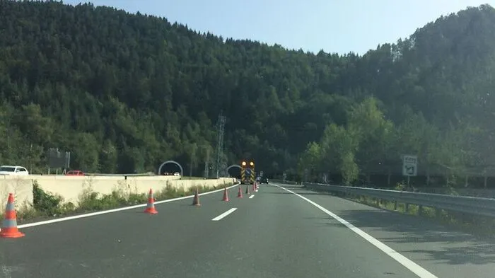 Der Kollmannbergtunnel ist – wie einige andere – derzeit nur einspurig befahrbar