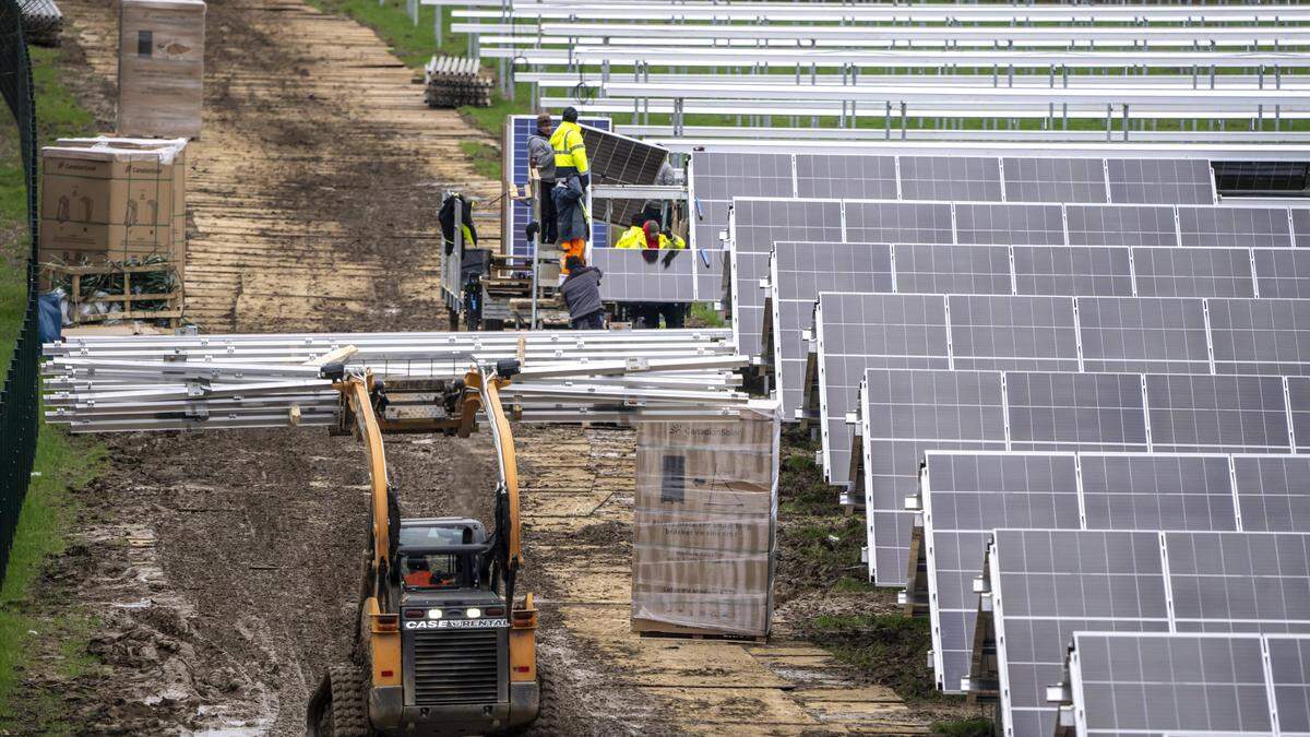 Unternehmen sollen künftig keine Widmungsverfahren für Photovoltaikanlagen, mit denen sie ihren Verbrauch decken, brauchen