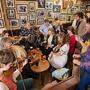 Traditionelle irische Musik ertönt aus den meisten Pubs