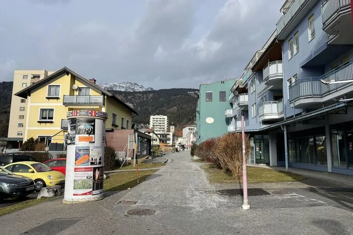 Vorschlag einer Überdachung der Fußgängerachse vom Bahnhof bis zum Hauptplatz