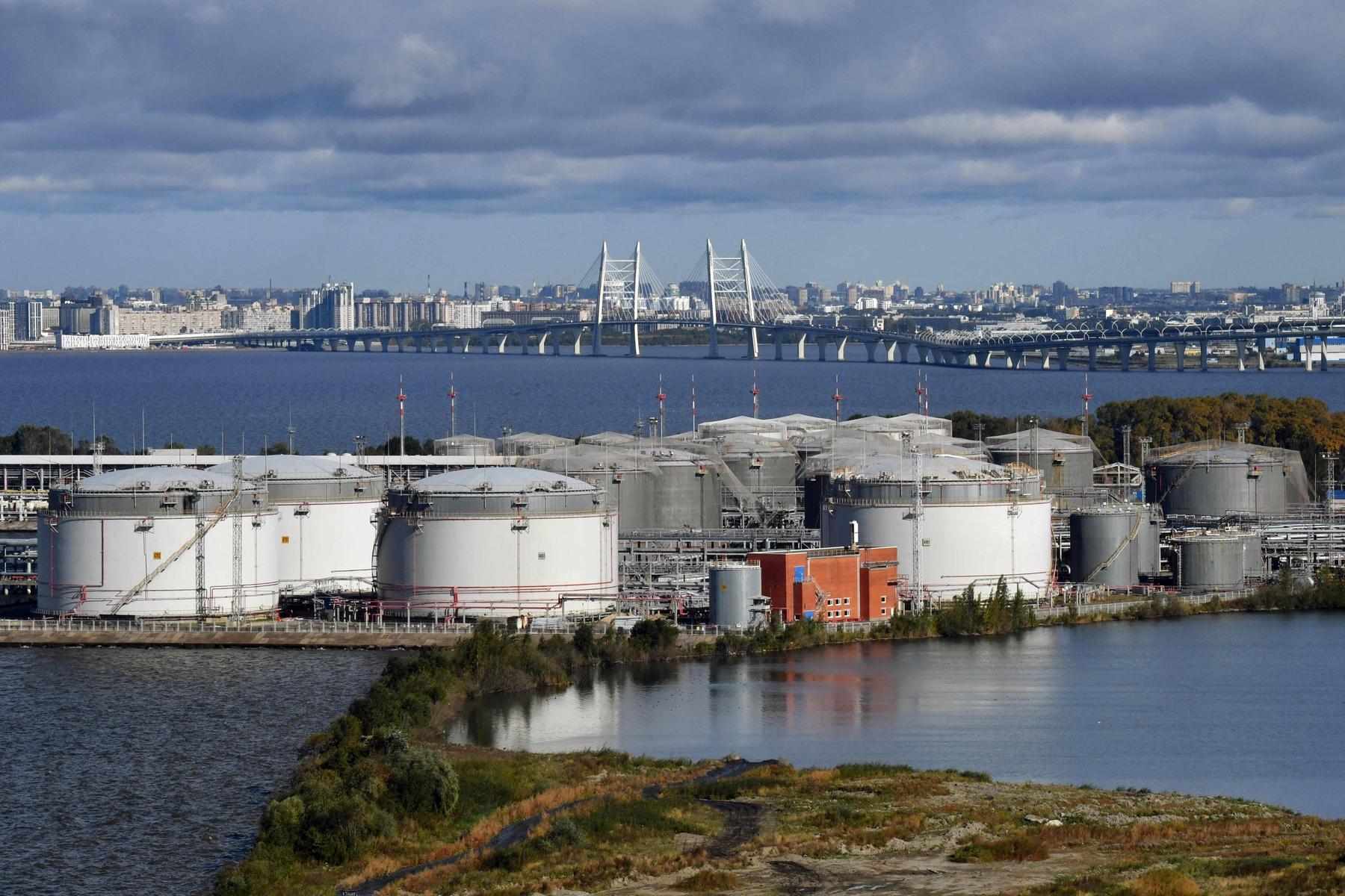 Bedeutung Chinas wächst: Ökonom: „Sanktionen haben Russlands Außenhandel auf den Kopf gestellt“