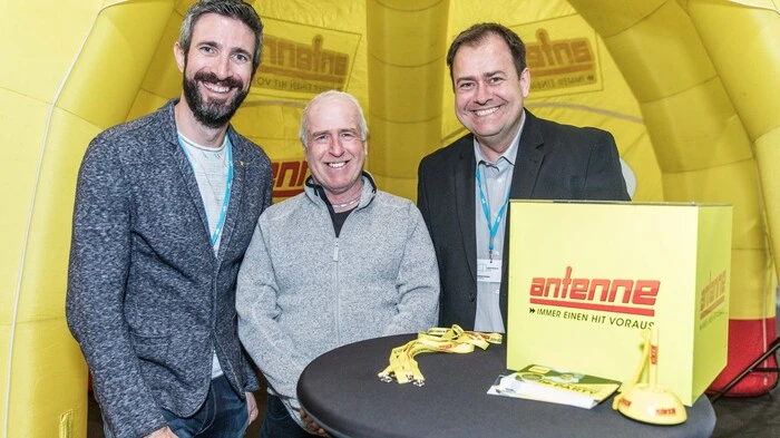 Michael Brunner (Antenne Steiermark), Walter Michelitsch (Gewinner Housewarming Party), Andreas Kreinc (Kleine Zeitung)