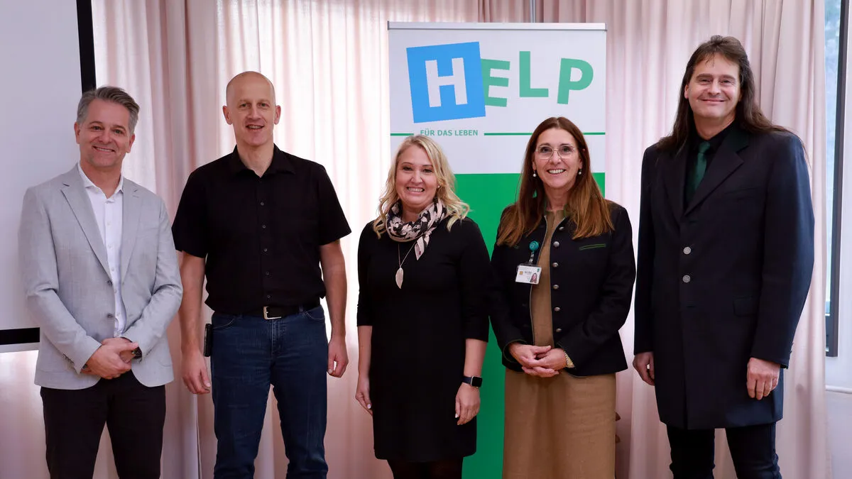 Betriebsdirektor Harald Kapeller, Harald Kornberger, Pflegeleitung Daniela Jamnig, Pflegedirektor Sylvia Noé,  Michael Peßenhofer