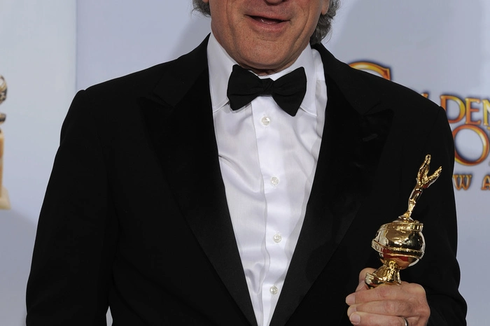 Auch er gehört zur Riege der Alt-Väter: Mit 79 Jahren ist Schauspieler Robert De Niro im April 2023 zum siebenten Mal Papa geworden.