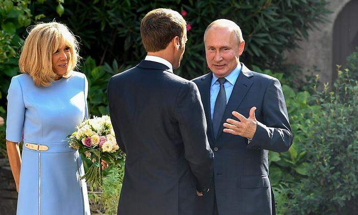 Wladimir Putin bei Brigitte und Emmanuel Macron in Südfrankreich 