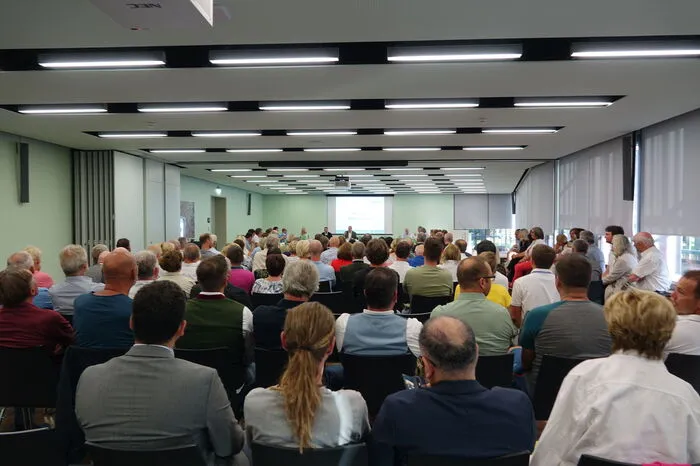 110 Personen ließen sich die Gemeinderatssitzung nicht entgehen