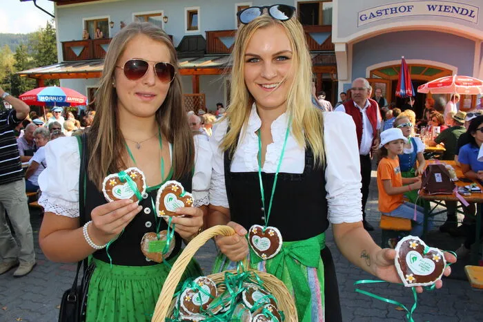 Klicken Sie sich durch weitere Bilder.