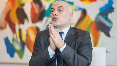 Geradezu beschwörend fordert Uni-Professor Ednan Aslan dazu auf, die Fehler der Vergangenheit zu erkennen und zu beenden. Dann wird die Integration muslimischer Flüchtlinge leichter 
