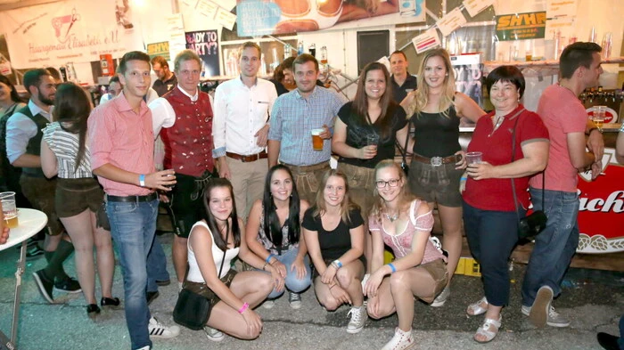 War das eine tolle Party-Nacht! Die Freiwillige Feuerwehr (FF) Thalsdorf lud am Wochenende zur „21. Super-Power-Night“ in den Gasthof Joas nach Thalsdorf in der Gemeinde St. Georgen/Längsee.