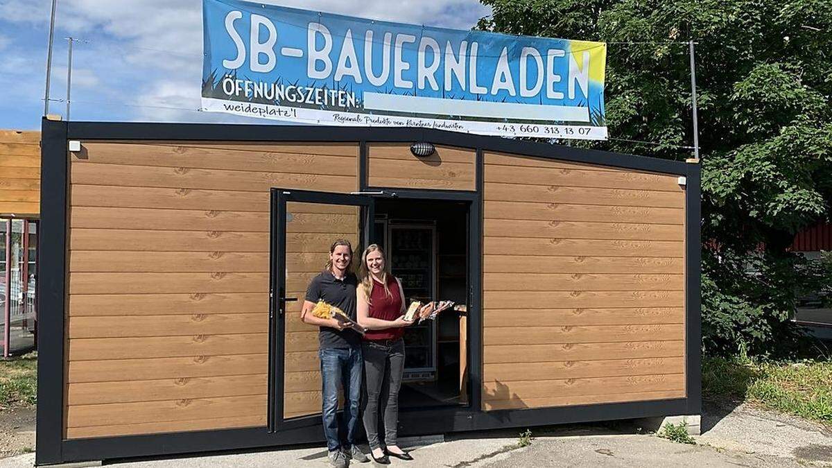 Andreas Husla und Christina Scheriau betreiben den neuen Selbstbedienungs-Bauernladen