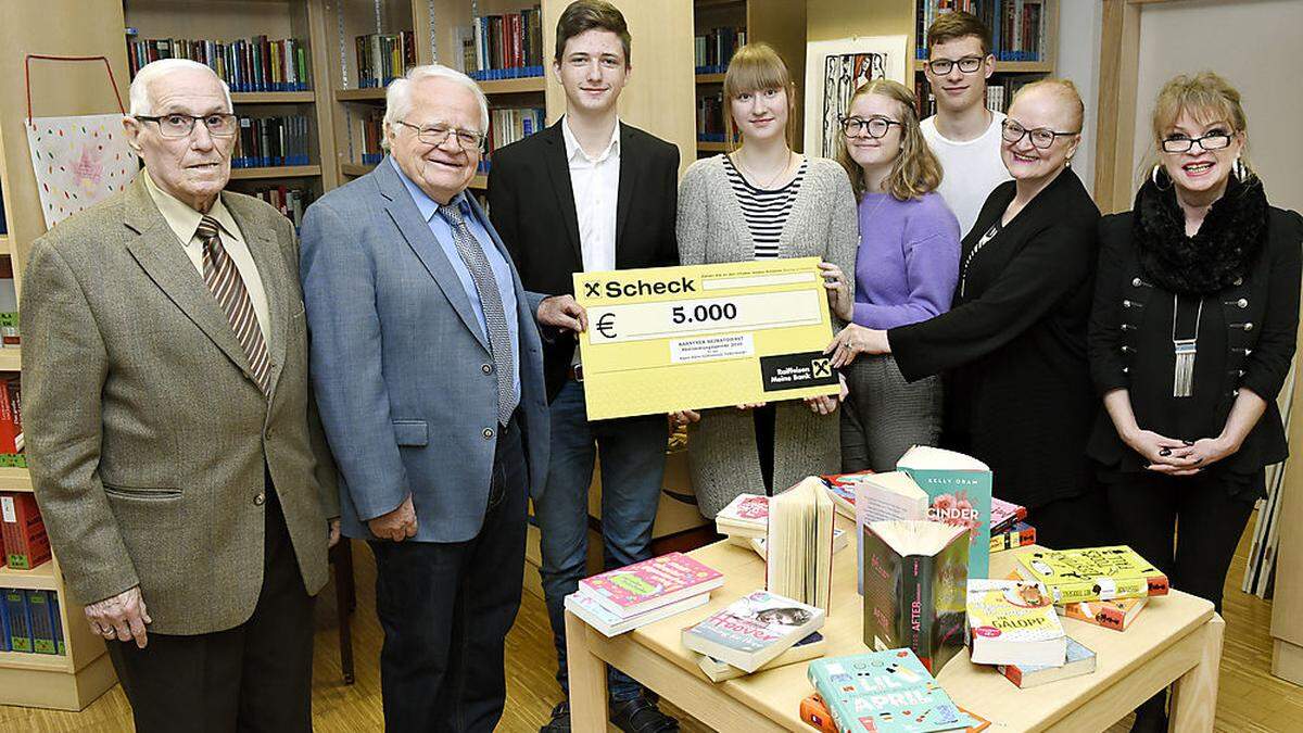 Arno Manner, Josef Feldner, Maximilian Rusch, Julia, Magdalena, Elisa, Theresia Volpe-Pühringer und Gerlinde Sauerschnig