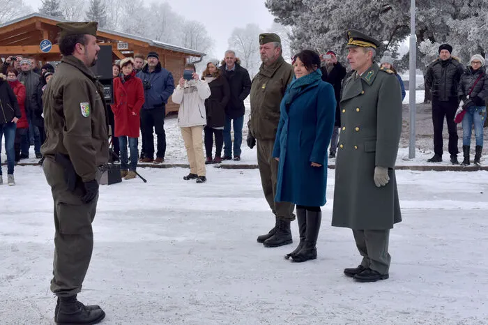 Einige Ehrengäste waren bei der Angelobung am 22. Dezember vertreten. Die Militärmusik umrahmte den Festakt musikalisch.