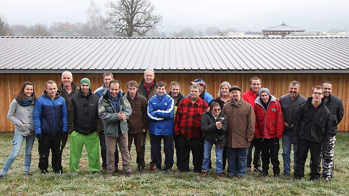 Alexander Leopold mit dem Team des Gartenhofes 