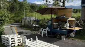 Noch in der Testphase will Inhaber Razvan Ban die Radfahrerinnen und Radfahrer direkt am Alpe-Adria-Radweg mit seinen Kaffeespezialitäten begeistern