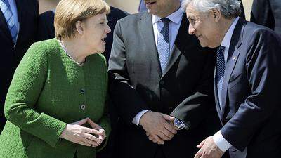 Merkel und Tajani beim Gipfeltreffen in Sibiu 