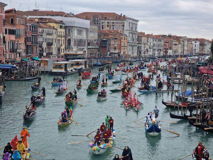 Das Karnevaltreiben in Venedig hat begonnen