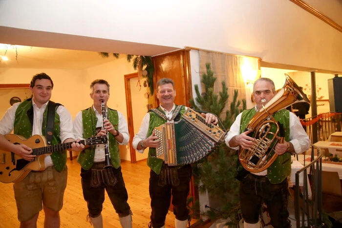 Für den optimalen Sound sorgten „Die 4 von der Koralm“. 