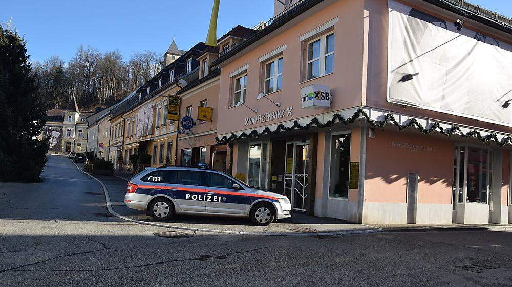 Der Bankomat in der Raiffeisen-Filiale in Bleiburg wurde in der Nacht geknackt