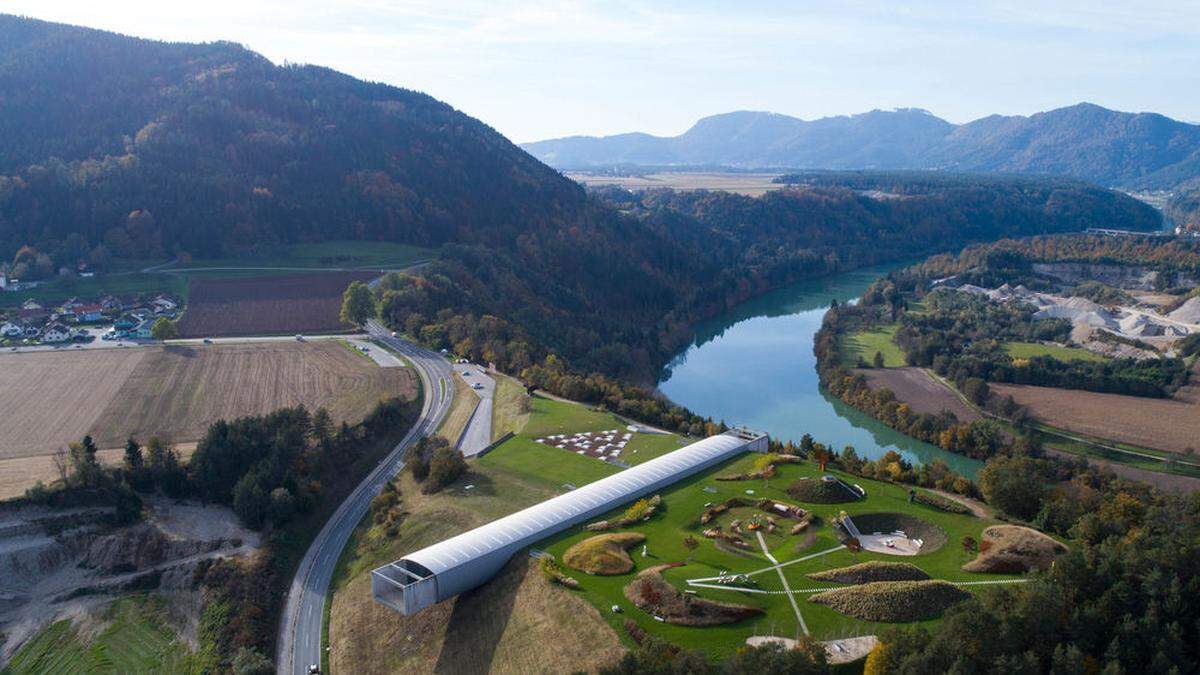 Das Museum Liaunig in Neuhaus/Suha: seit 2008 eine atemberaubende Synthese aus  Kunst, Architektur und Landschaft	 