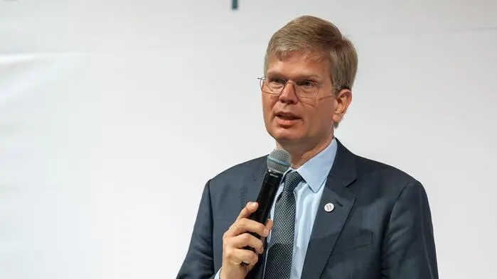 Aldo Kamper bleibt bis 2031 ams-Osram-Chef