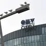 ABD0073_20200326 - WIEN - ÖSTERREICH: ++ ARCHIVBILD/THEMENBILD ++ ZU APA0262 VOM 26.3.2020 - Illustration zum Thema OMV. Im Bild: Das OMV-Logo aufgenommen am Mittwoch, 6. Februar 2019, an der Firmenzentrale in Wien. Angesichts der Coronavirus-Pandemie tritt der österreichische Mineralölkonzern OMV nun massiv auf die Kostenbremse. 2020 sollen über 4 Mrd. Euro eingespart werden. (ARCHIVBILD VOM 6.2.2019) - FOTO: APA/HELMUT FOHRINGER