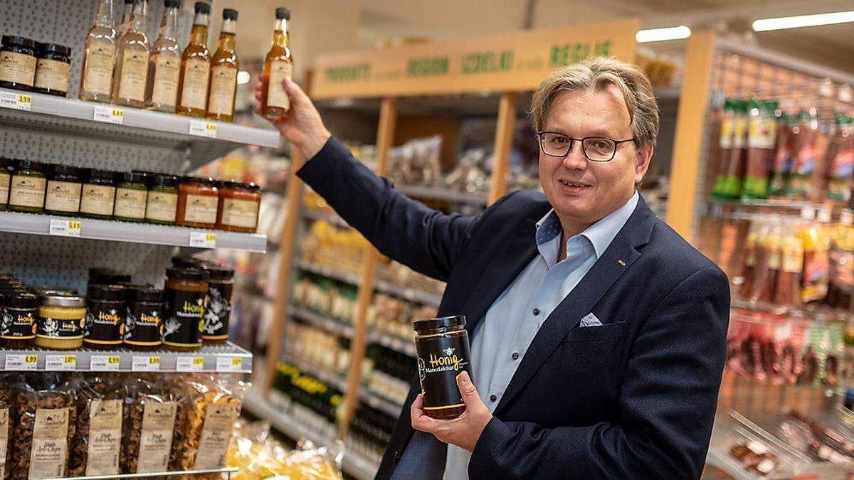 Bernhard Reiter, Chef der Zadruga-Märkte, ist zwar ein Niederösterreicher, hat aber ein Herz für gute, regionale Produkte. Damit setzt sich Zadruga in eine Nische