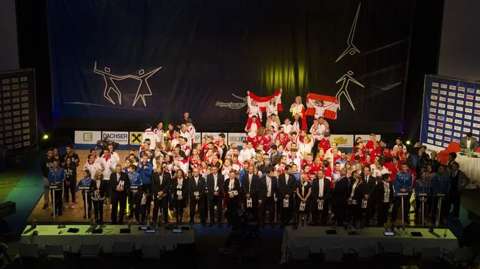 Am vergangenen Wochenende fand im Sportcenter Graz Eggenberg das World Masters für Rock’n’Roll Akrobatik und Boogie Woogie statt, an der die Top-Tanzelite aus 15 Nationen teilgenommen hat.