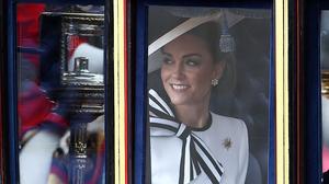 Sie verzaubert mit ihrem Lächeln: Prinzessin Kate, die nach über 170 Tagen wieder in die Öffentlichkeit zurückkehrt