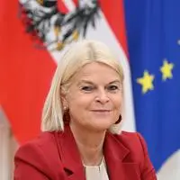 Verteidigungsministerin Klaudia Tanner (ÖVP) beim Sommerministerrat