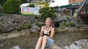 Eis essen und ins Freibad gehen: Die Top-Tipps gegen die Hitze 