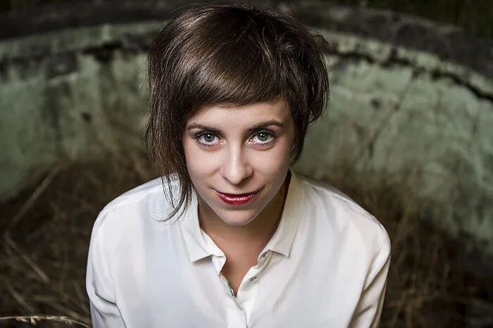 Die international Jazzsängerin siegte in der Großregion Obersteiermark. Winkler hat in den Musikschulen Krieglach und Kapfenberg ihre Karriere begonnen. Seit 2012 lebt sie in Berlin und gründete die Band „Holler my Dear“.