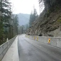 Der Gesäuseeingang wurde zu einer durchgängig 6,25 Meter breiten Fahrbahn