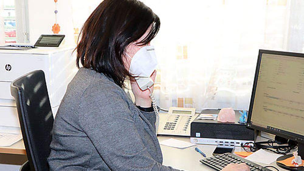 In vielen Unternehmen in Feldkirchen wurde die Maskenpflicht ausgeweitet, wie auf der Bezirkshauptmannschaft in Feldkirchen