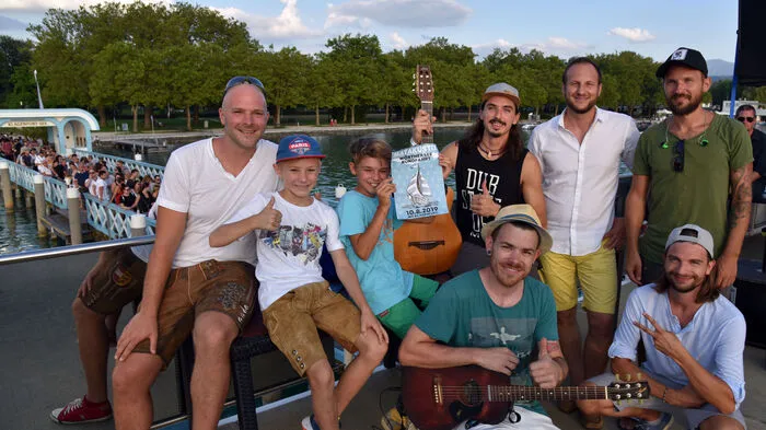 Samstag fuhren Fans von Matakustix und Faiasalamanda auf dem Wörthersee in den Sonnenuntergang. Die Schifffahrt war ein Zusatzkonzert zum Ticket für die Matakustix-Show im Herbst in der Klagenfurter Messehalle.