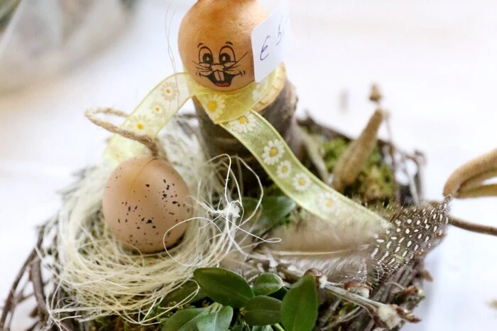 Zahlreiche Kauflustige hatten sich Richtung Pfarrsaal aufgemacht, um nach passsenden Ostergeschenken Ausschau zu halten. 
