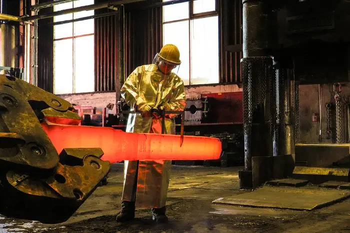  In „Action“: Selina Walchhütter an ihrem Arbeitsplatz