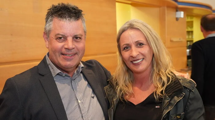 Bürgermeister Arnold Klammer mit Edith Maria Lesnik