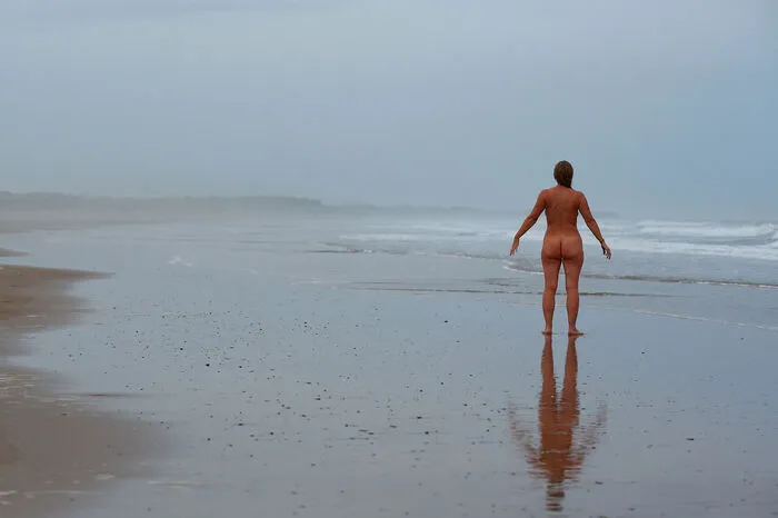 Die Teilnehmer trafen sich um 5.30 Uhr in der Druridge Bay, in Northumberland, nahe der Grenze zu Schottland.