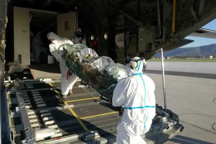 Ein sterischer Soldat sowie der deutsche Kamerad sind mit dem Coronavirus infiziert