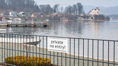 Viele Privatgrundstücke an Kärntens See erschweren für Einheimische und Gäste den Zugang zum Wasser. Jetzt will man gegensteuern (Archivfoto)