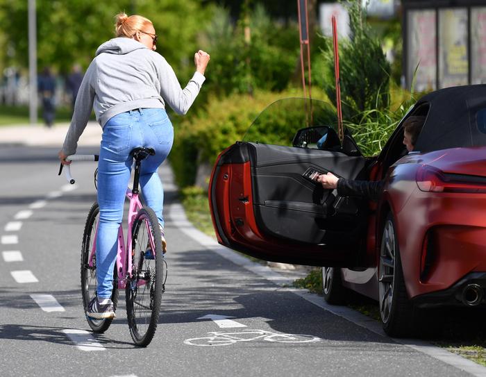 Zwischen Radfahrern und Autolenkern kommt es immer häufiger zu spannungsgeladenen Situationen