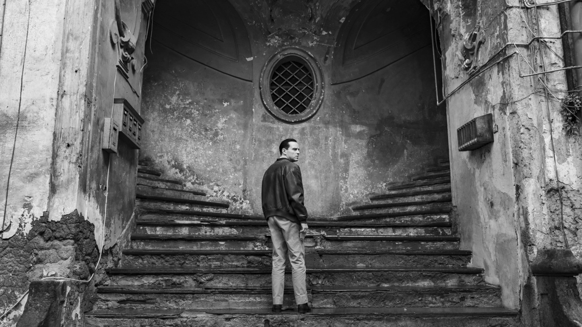 Grandiose Schwarz-Weiß-Fotografie: Andrew Scott als Thomas Ripley