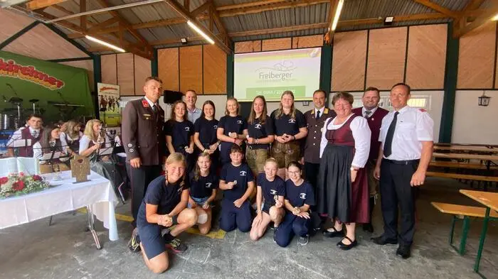 Vergangenes Wochenende fand das „Troger Sommerfest“ der Feuerwehr Viertelfeistritz bei herrlichem Wetter und sommerlichen Temperaturen statt. 