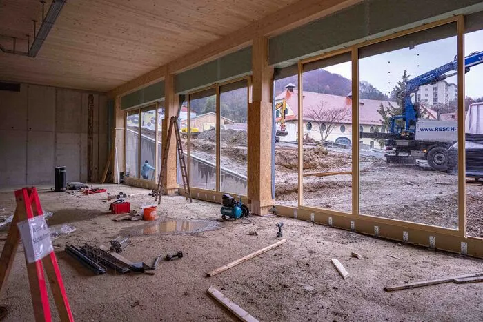Im Foyerbereich wird später ein Verkaufsraum samt Café angesiedelt sein