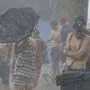 Die Zuschauer flohen vor dem Gewitter 