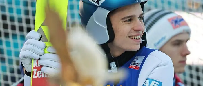 INNSBRUCK,AUSTRIA,04.JAN.26 - NORDIC SKIING, SKI JUMPING - FIS World Cup, Four Hills Tournament, large hill. Image shows Stephan Embacher (AUT). Photo: GEPA pictures/ Thomas Bachun
